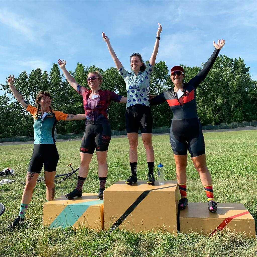 GigiAgius's tweet photo. Stepped up onto the podium for the first time today!! 🥉 in the feature
What an amazing day on the track with so many strong racers. Huge thanks to @iamicaniwillido for sponsoring the women's field
#redbeardbikes #redisfaster #kissenavelodrome #gofast… https://t.co/QYnrBapak5 https://t.co/7HajxCMnTG