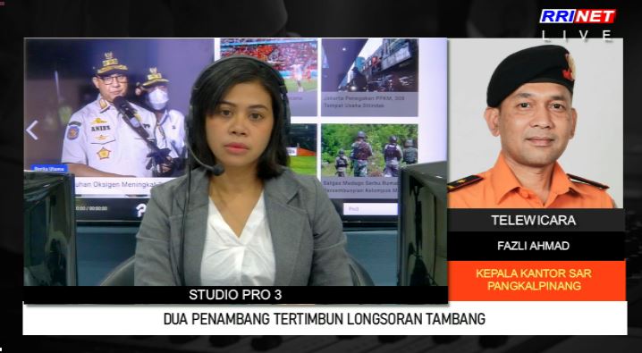 RRIPrograma3's tweet photo. Selamat Pagi. Saat ini sedang berlangsung dialog bersama dengan Kepala Kantor SAR PangkalPinang - Fazli Ahmad terkait dua penambang tertimbun longsoran tambang.
Dengarkan dan saksikan di RRI PRO 3 dan RRI NET.
#RRIPRO3 #INDONESIAMENYAPAPAGI #88.80FM - AMD https://t.co/coeOpA2o5h
