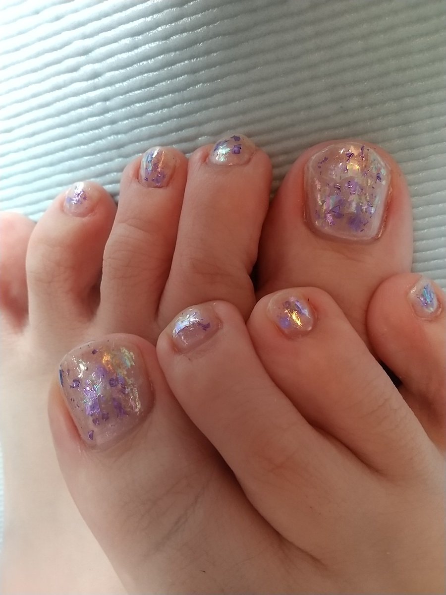 Yosaとnail Floral Flora 7 休 على تويتر フットネイル この4枚の写真 全て同じ足の同じネイルです 光によって写りかた様々 パールホワイトと紫のホロとオーロラで爽やかでどんな服にも合わせやすい万能夏ネイル ジェルネイル ペディキュア 夏ネイル 練馬 Yosaとnail Floral Flora 7 休 على تويتر フットネイル この4枚の写真 全て同じ足の同じネイルです 光によって写りかた様々 パールホワイトと紫のホロとオーロラで爽やかでどんな服にも合わせやすい万能夏ネイル ジェルネイル ペディキュア 夏ネイル 練馬
