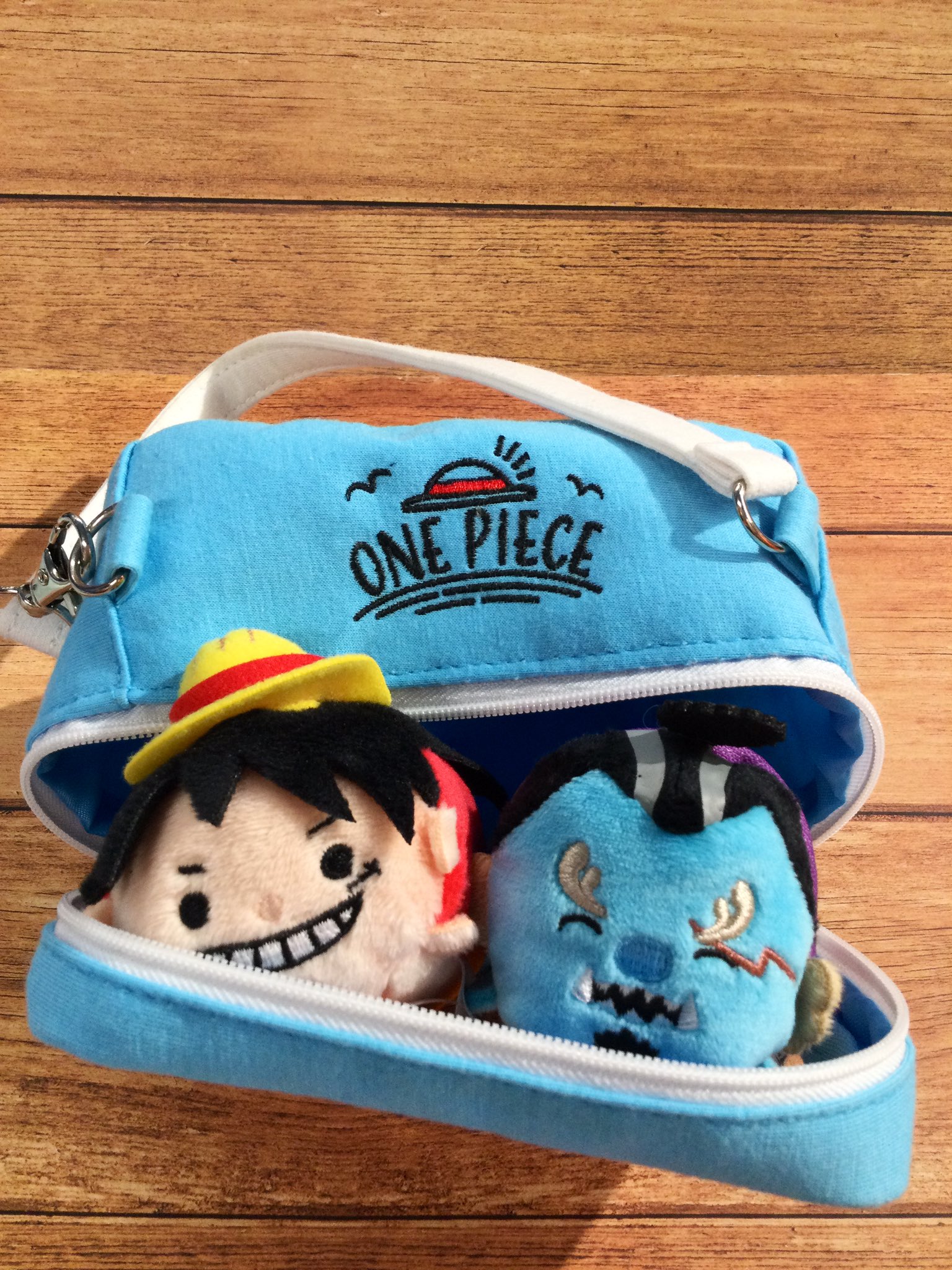 One Piece 麦わらストア福岡店 新商品 ムギムギおてだま 麦わらの一味 討ち入り衣装ver ルフィ ゾロ ナミ ウソップ サンジ チョッパー ロビン フランキー ブルック ジンベエ 各726円 税込 好評発売中 麦わらストア Onepiece