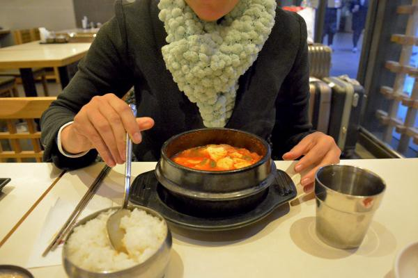 caiici's tweet photo. @arlocado im sorry but these big ass spoons are the best https://t.co/9Cs519cYmw