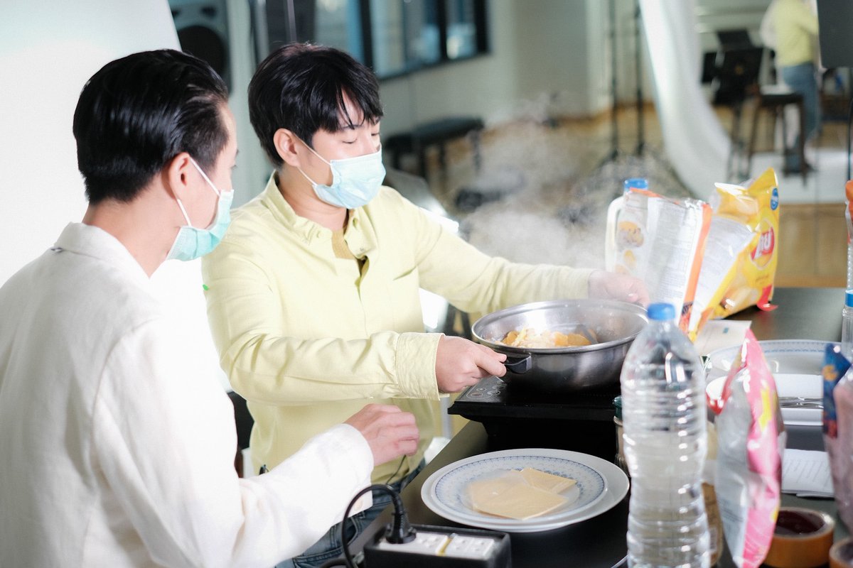 PeckPalitOfficial tweet media