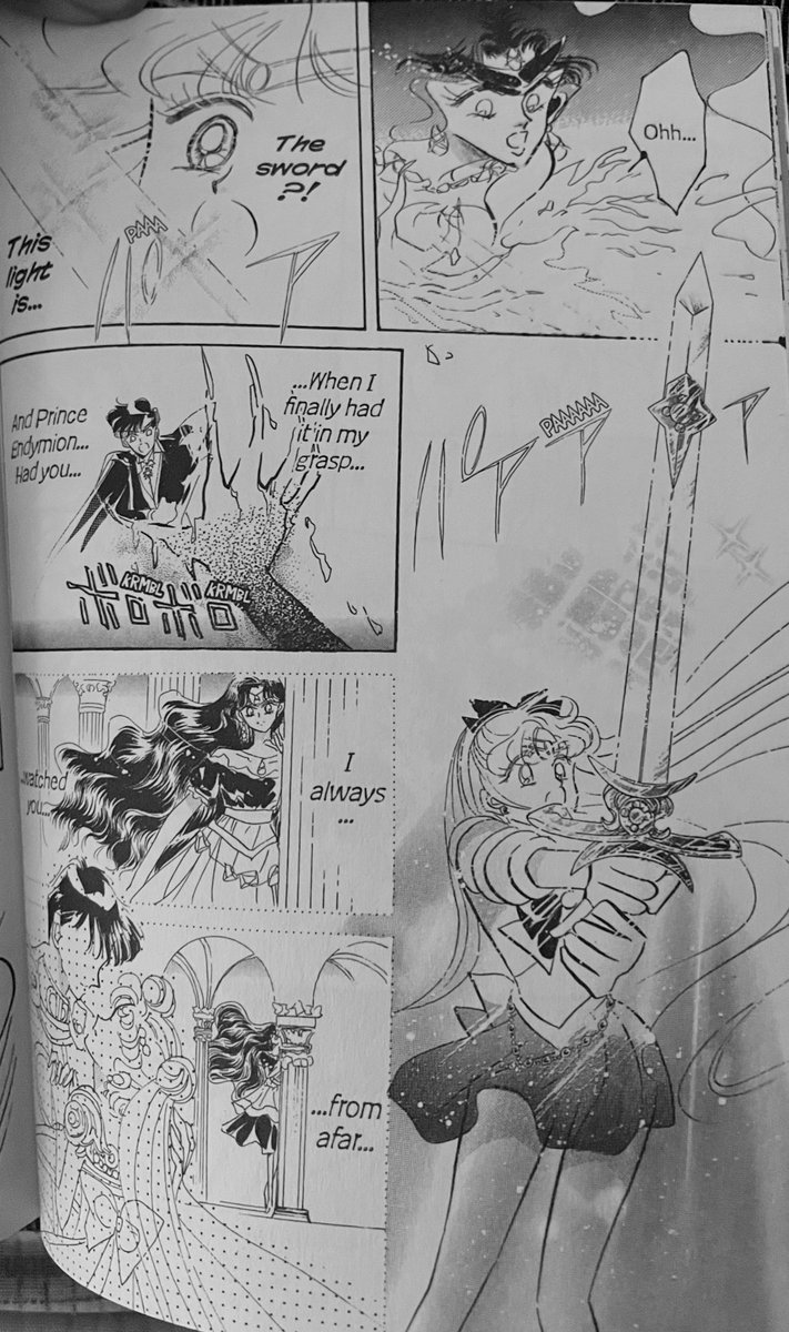 Ochan30's tweet photo. I should mention that Venus DOES kill Beryl with the Sacred Sword in the manga.
#SailorMoon #SailorMoonCrystal #SeasonI #Act12 #AnimeRetroRewatch @DigiRanma https://t.co/XAeRV6TgGv