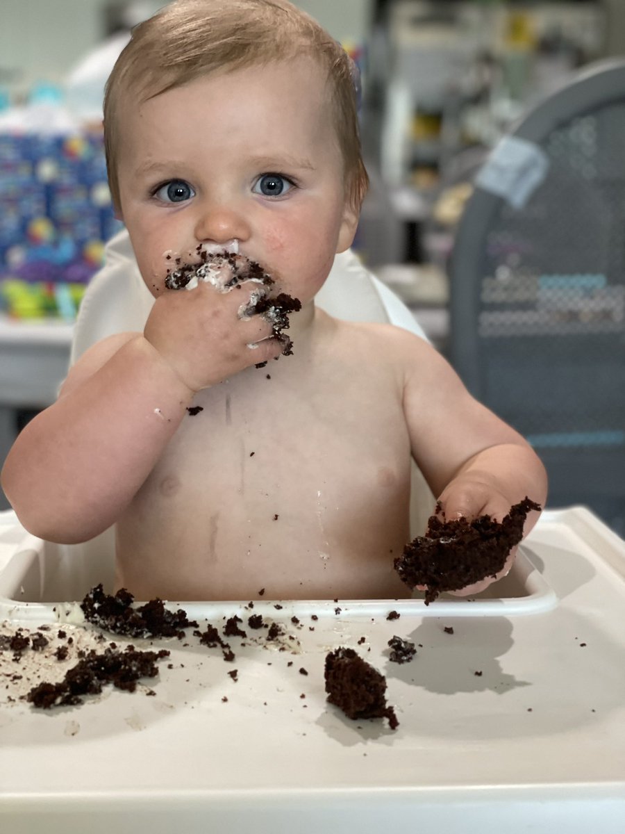 travisdemers's tweet photo. If anyone is looking for some good vibes on Twitter tonight… this dude absolutely loved his first birthday cake. https://t.co/9f1FHygg4b