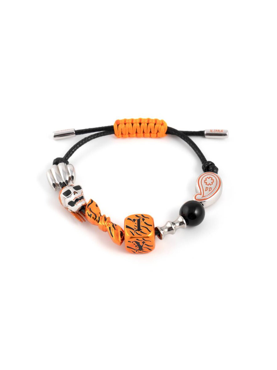 IkebukuroLhp's tweet photo. 【EVAE+MOB×TYGA】

 Available in store 
TygaCollaboBracelet

price...¥10,800+tax
size...Free
color...Other

#LHP #LHP池袋 #池袋パルコ #EVAEMOB #evaemob #TYGA #tyga https://t.co/urGVImoBKU