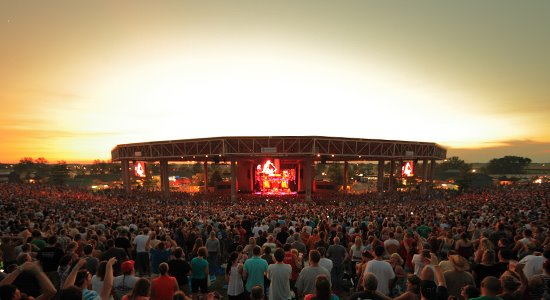 letsgetstoned00's tweet photo. 🎶29yrs ago today in personal #GratefulDead history it was show #67 ~ Deer Creek Music Center🎶
This show ranks in my top 10%tile of shows attended
🔥🔥🔥
#GDNFA⚡️💀🌹
#MissingJerry😢
#WharfRatsUnite🙏
#HelpOnTheWay⬅️
https://t.co/JptJRxA5W6 https://t.co/cLDSyk5o7z