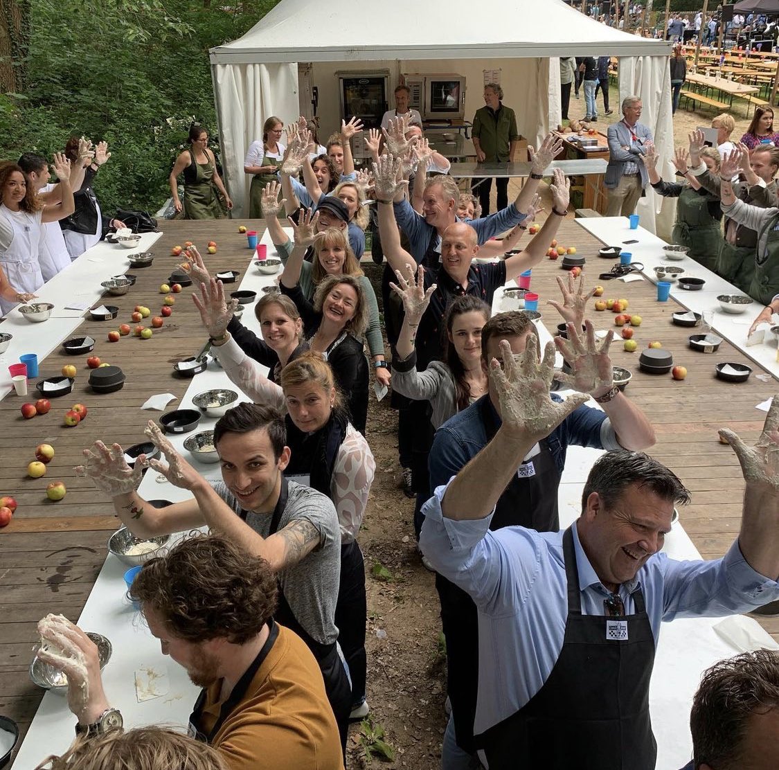 EdwinKlaasen's tweet photo. Een #gelukkigemaandag volle voorbereiding @foodinspiration Aanstaande donderdag 1 juli is Food Inspiration Outdoor 2021! #foodunplugged 4x12 #workshop #degevuldekoek #broodheeren onze boodschap overdragen mag weer! Foto's @florisheuer https://t.co/vXI4IbPJpA