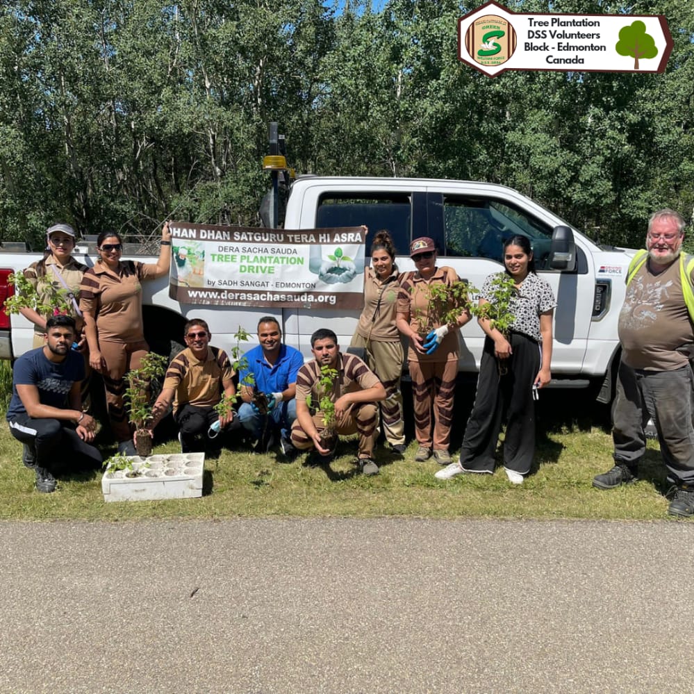 GreenSwelfares's tweet photo. Considering the ultimate benefits of #TreePlantation, the volunteers are planting #trees on a massive level. Thanks to Saint Dr. @Gurmeetramrahim Singh Ji Insan for taking initiative for the #environmental protection &amp; encouraging the masses to #plant trees globally.
#Canada https://t.co/ZK1DlIOBxp