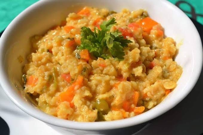 KritikaShroff's tweet photo. Starting my day with healthy Oats!!😃

#foodblogger #foodphotography #breakfast #morningvibes #eathealthybehealthy #goodfoodgoodmood https://t.co/bRM0HsAYd7