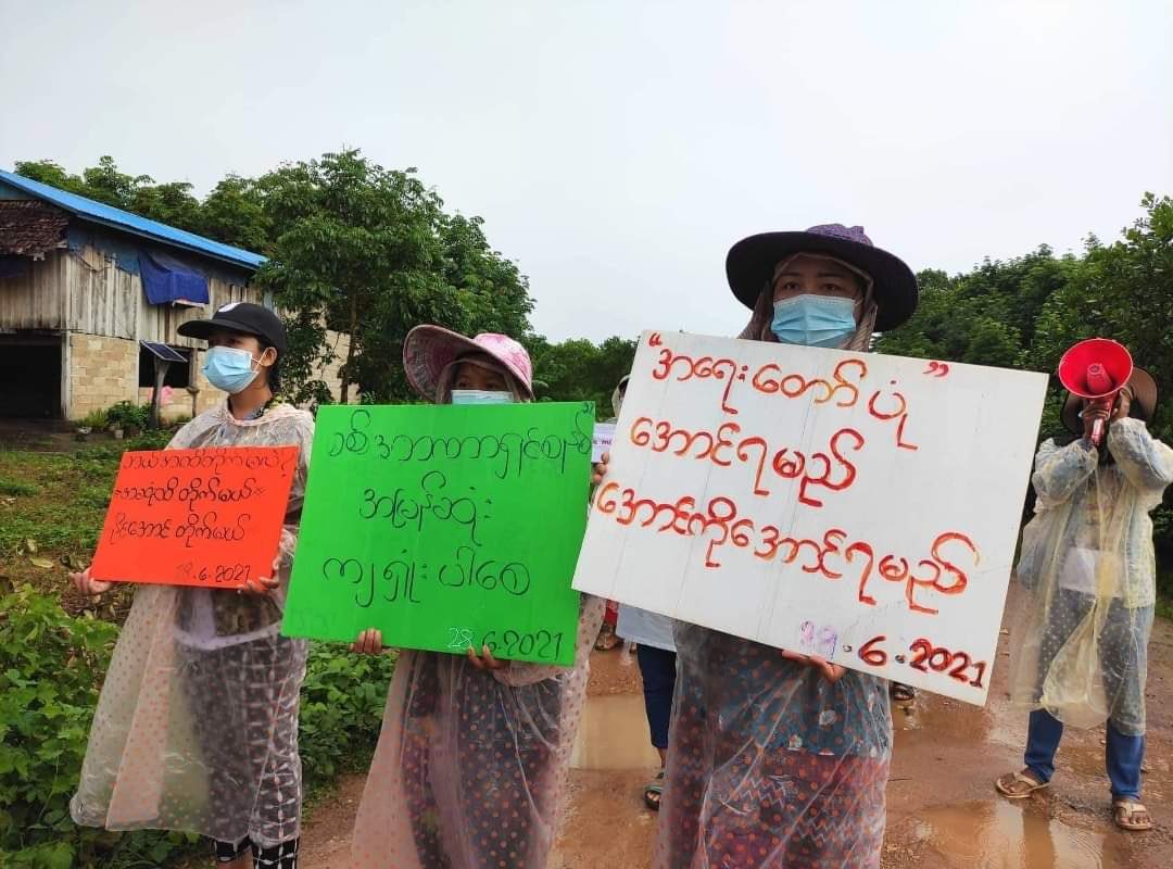 Arn_the_king's tweet photo. Ppl from KyaInn Seikgyi Tsp and PhayaThonZu Tsp,
#KawKarate District,#Kayin State marched to against the Coup Regime.

#June28Coup #WhatsHappeningInMyanmar #RecognizeNUG https://t.co/gtyRdEW3YS