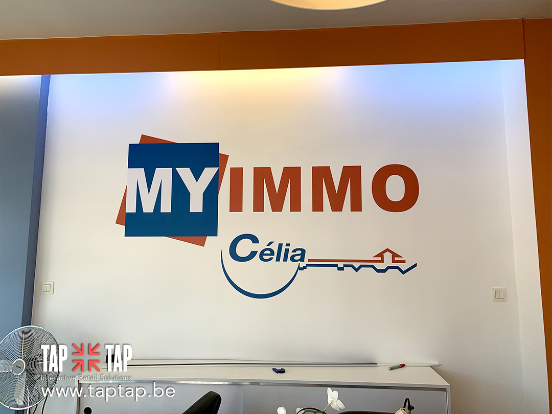 taptapdigital's tweet photo. Solution Vitrine Digitale
Lettrage vitrine
Visuel microperforé
Lettrage porte entrée
Lettrage mural
pour l'agence  Myimmo Célia #Auvelais
https://t.co/6uoX2hQ7VB

#vitrinedigital #digitalsignage #vitrineimmo #affichagedynamique #immobilier #lettrage #vinyle #AffichageLED https://t.co/2ziwkDxIvZ