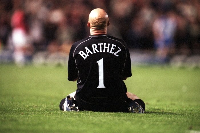 Happy 50th birthday Fabien Barthez.

Describe Fabien with one word  