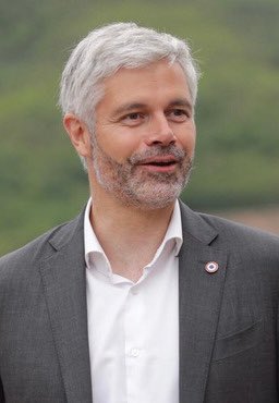 EstherBenbassa's tweet photo. #Régionales. Il est vrai que le #RN s'est pris une belle claque. Ceci dit, le RN est devenu inutile. Une  partie de la droite fait très bien le travail à sa place. https://t.co/qUfUJ4aSgt