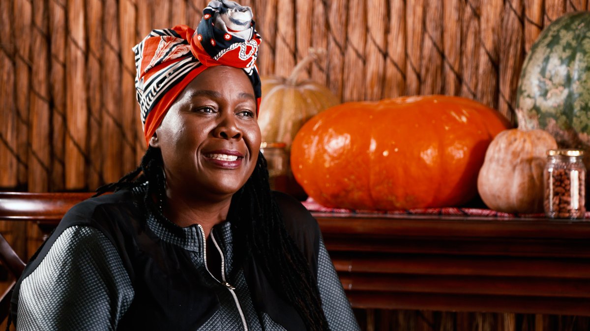 dailysunsa's tweet photo. Farmer Siphiwe Sithole is taking African food mainstream with indigenous produce #stepupstories with #clientelelegal @ClienteleLtd Get her tips for business success.
Watch the story here:https://t.co/Wmb94FHZXM https://t.co/CfWJijxOau