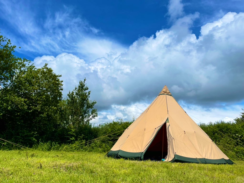 Our #CastleCourtYear4 happy campers all set up for our adventure at @brenscombe !🤩🏕♥️ #CastleCourtCurious #CastleCourtCourageous #adventure #childhoodmemories #PrepSchoolDorset