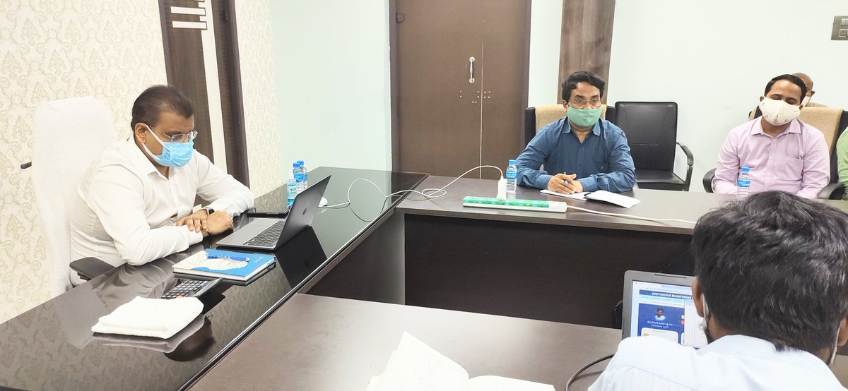 AMD_GoAP's tweet photo. Meeting held with #Bankers and #Traders to develop a #payment module to purchase #Subabul through #CMAPP.
#AndhraPradesh https://t.co/iVsL1Ggq5z