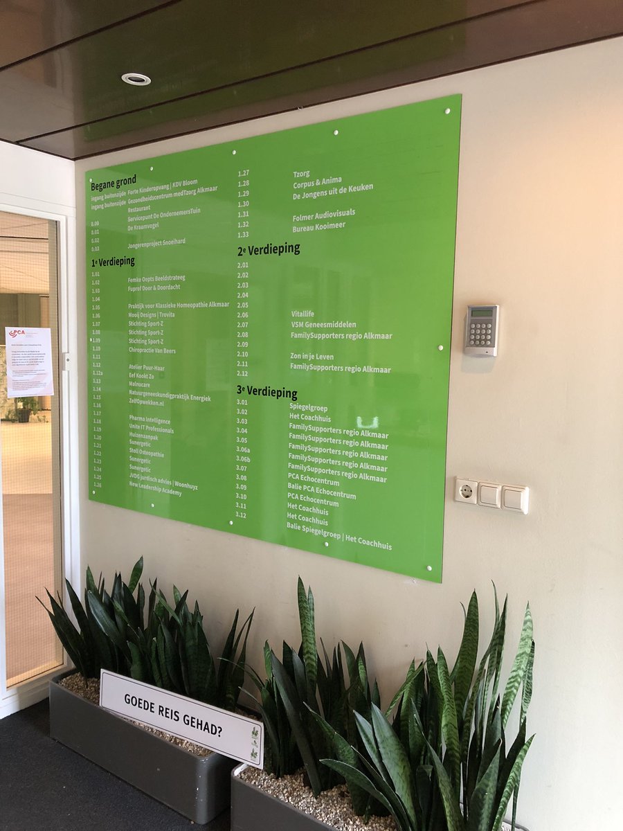 ondernemerstuin's tweet photo. Ons nieuwe huurderbord! Bij binnenkomst zie je direct wie waar zit. Met dank aan MultiCopy Alkmaar. https://t.co/uXm4YaOwDI