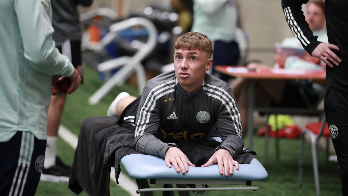 SheffieldUnited's tweet photo. The Blades back at Shirecliffe. ⚔️ https://t.co/hRvY14id0c