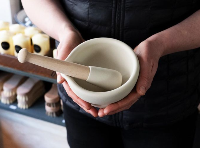 We love these tactile, porcelain mortar and pestles handcrafted at Wade ceramics. 

For over a Century these precious items have been handcrafted for lasting use.

📷: <a href="/kgwinters/">Kathy Winters</a>.stores (Instagram)