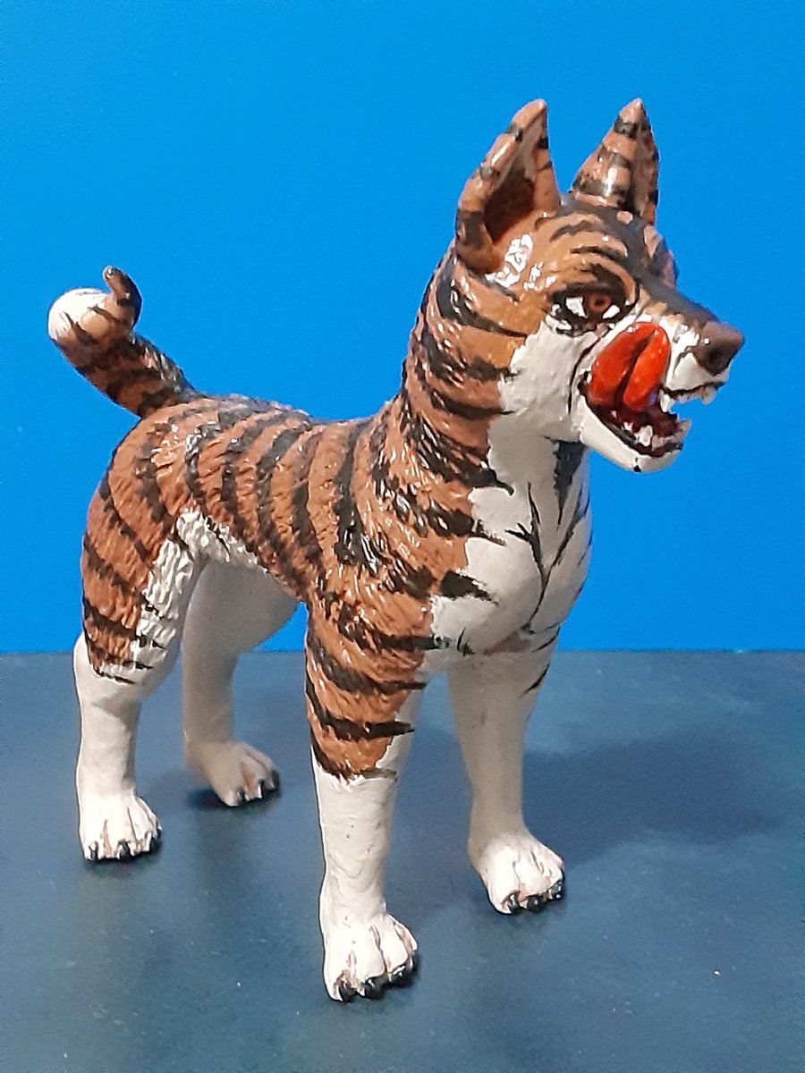 gingaG20's tweet photo. 銀牙HGシリーズ第43回
甲斐の魔犬・3兄弟編SP
第2弾��中虎(耳有りver.)
時期は不明だが外敵との格闘の末、片耳を失う…
今回はいわゆる最大の特徴部��に逆らい、あえて耳がある姿を再現した意欲作に。
もしも的な要素として楽しんで頂けたら有難い。
次回、黒虎○○ver.!
#Dogfigures https://t.co/ZtJsBqBmzB