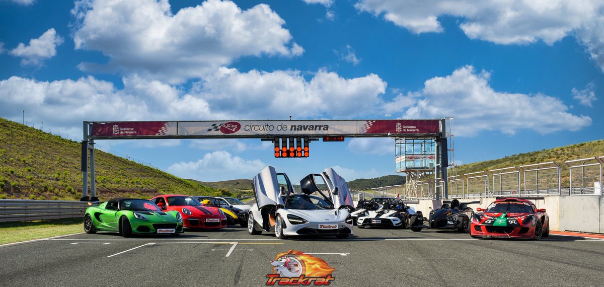 🔥🔥 El viernes pudimos disfrutar de estos cochazos en la pista, de la mano de @trackrat_club
🔝🔝🔛