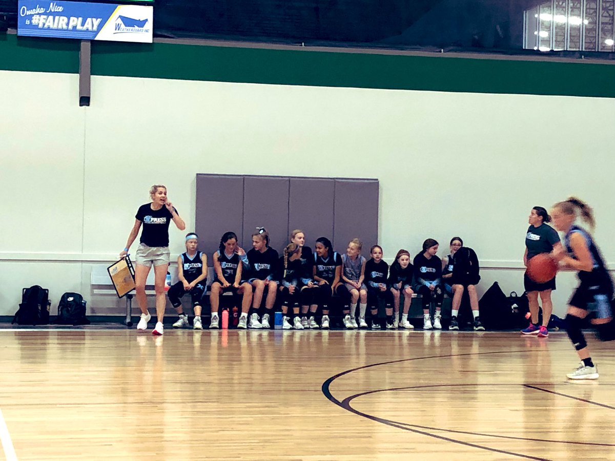 Coach_Stratton3's tweet photo. Yesterday our 6th grade black team was playing.. you found our other two 6th grade teams on the bench cheering and full of energy!! LOVE to see it!! ☺️❤️
@Wiexpress https://t.co/FD4hQTiS3h