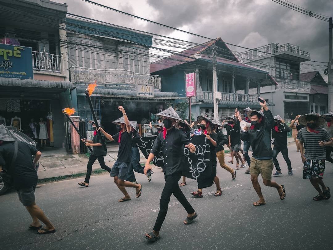 Myanmar_Now_Eng's tweet photo. In Dawei, Tanintharyi, anti-military junta protesters donned black shirts today (Jun 28) to honor those killed in the uprising against Myanmar's coup regime.  

Photos: CJ

#WhatsHappeningInMyanmar https://t.co/8DyPpMp8dq