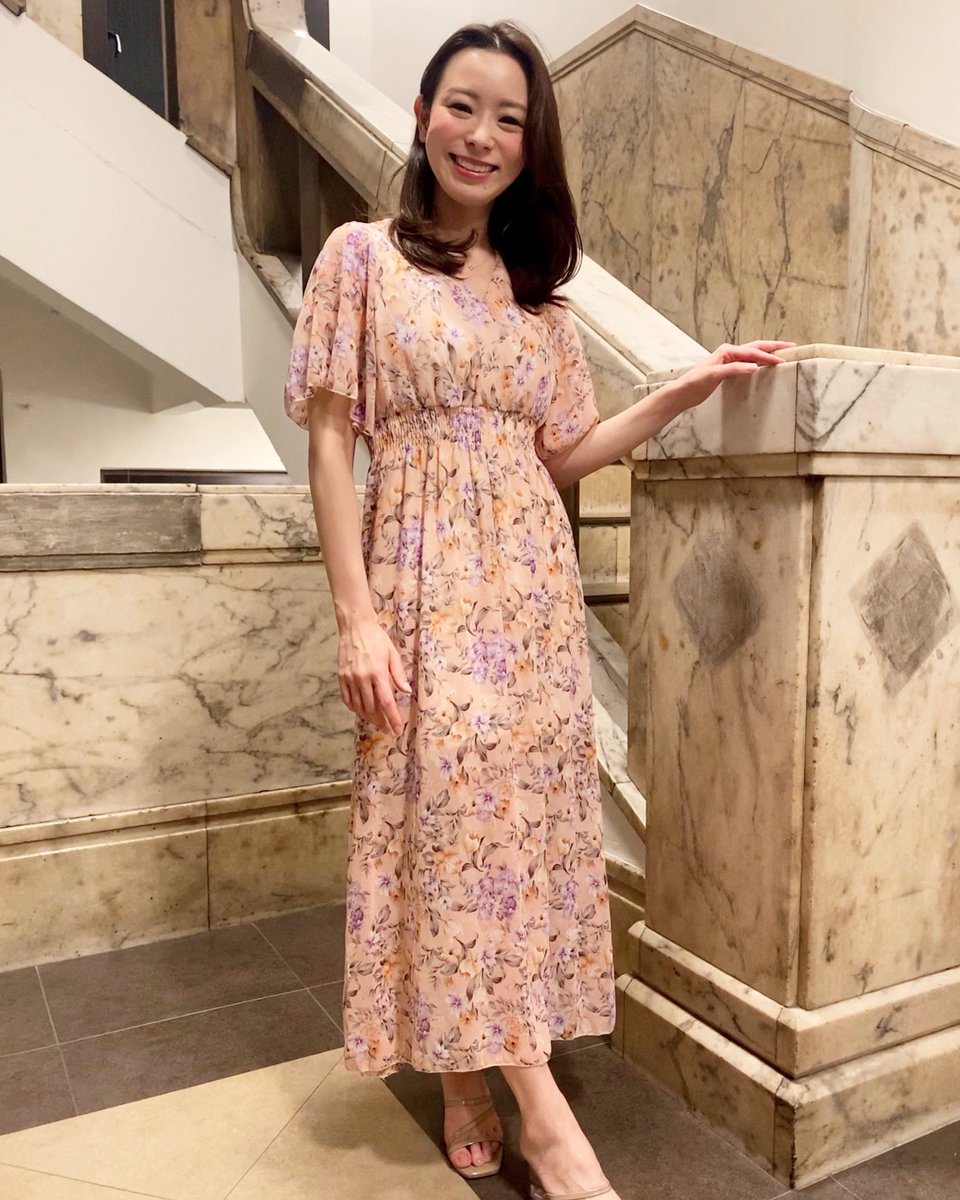 沖津 那奈 フリーアナウンサー على تويتر 本日のお衣装は Attranges さんにお借りしています 華やかな花柄ワンピースは1枚で映えますね 素敵なお衣装ありがとうございました Wmz 衣装 ワンピース ワンピースコーデ 女子アナコーデ 女子アナ 沖津 那奈 フリーアナウンサー على تويتر 本日のお衣装は Attranges さんにお借りしています 華やかな花柄ワンピースは1枚で映えますね 素敵なお衣装ありがとうございました Wmz 衣装 ワンピース ワンピースコーデ 女子アナコーデ 女子アナ