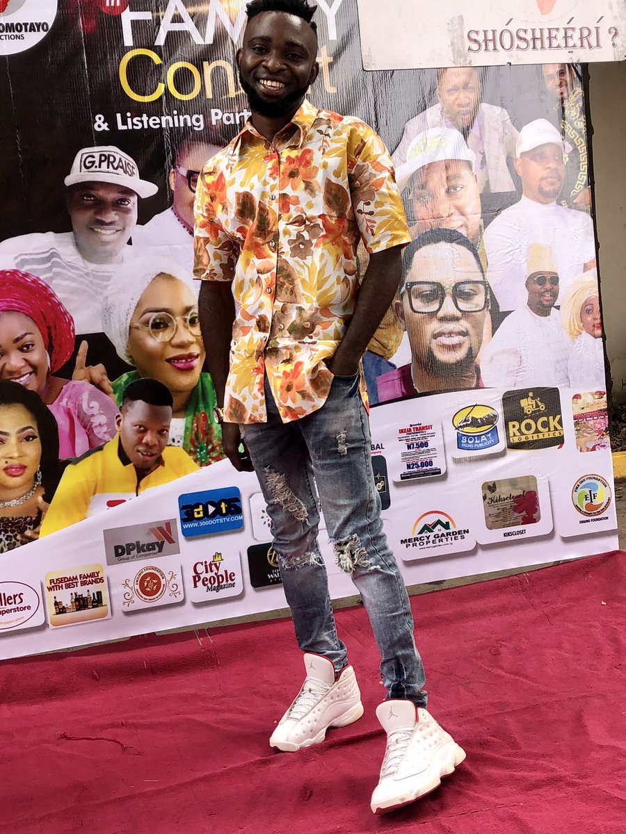 IamDJMAXWELL's tweet photo. About Yesterday on the Red Carpet for EWAADE FAMILY CONCERT AND LISTENING PARTY @ Excellence Hotel, Ogba

#NotJustADj #UrOwambeDj 

#WeMakingProgress #GiantSlayer #DjTohBadt https://t.co/4XgaQwGQby