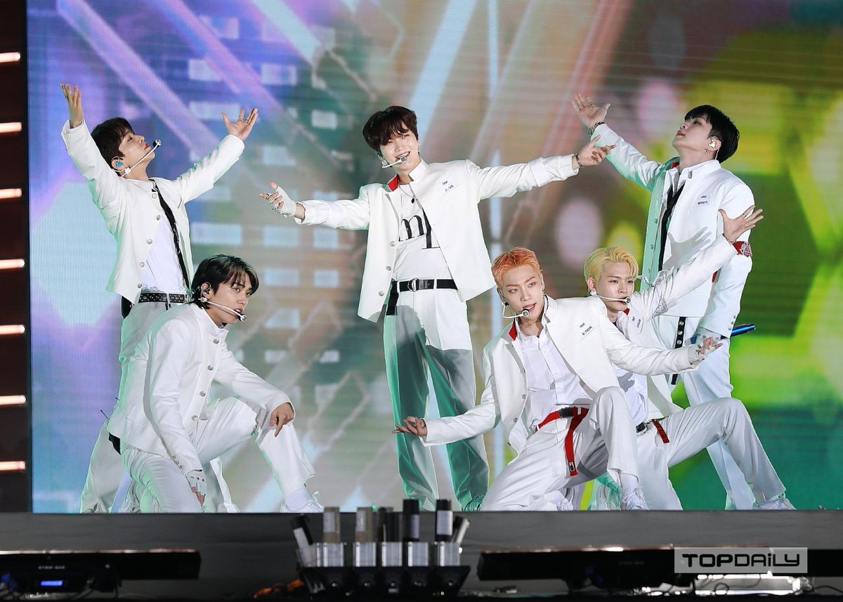 ONF7TH's tweet photo. [Press] 210628 27th DREAM CONCERT (21.06.26)

#ONF #온앤오프 @WM_ONOFF 
#2021DreamConcert #DreamConcert_ONF #27thDreamConcert https://t.co/nqicRBvROb
