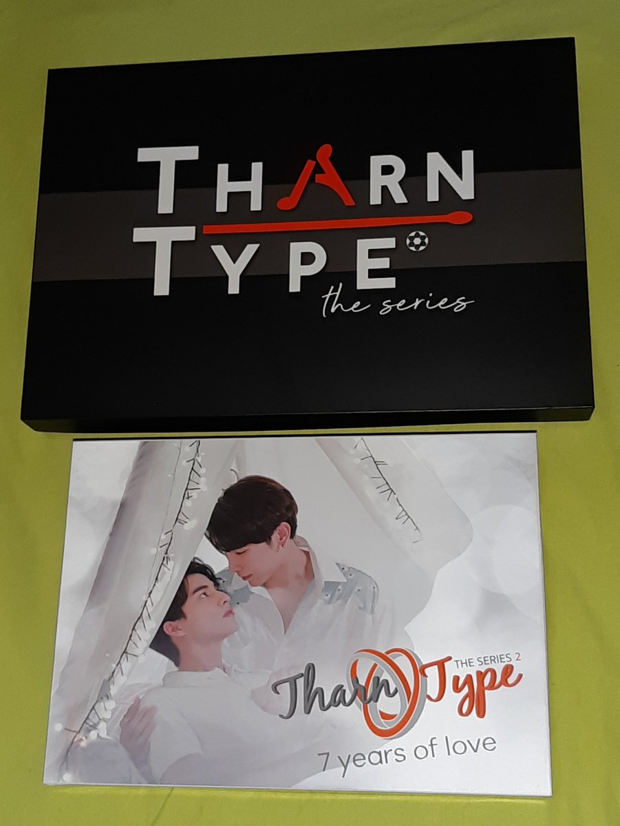 Shandro88's tweet photo. #TharnType season 2 boxset has arrived and... it's sooooo much better than that of season one 😻😍 
Now my collection is complete!🏳️‍🌈
Thank you @wiwataa 💚
#TharntypeBoxSet #MewSuppsit #GulfKanawut #MewGulf #thailand #thaidrama #blseries #BoysLove
@MSuppasit @gulfkanawut @teesinta https://t.co/ietmsAcNjQ