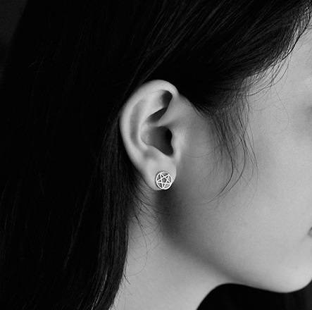 darkstormstore's tweet photo. Sometimes small and delicate is the way to go, see our Pentagram stud earrings.
To buy, go to the link in the bio 👇
.
.
.
.
.
#darkstormstore #darkstorm #gothic #gothicjewelry #gothfashion #gothjewellery #pentagram #earrings #sterlingsilver https://t.co/bY0j2ukLHH