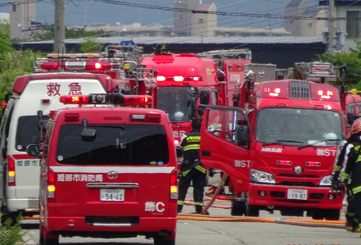 J V Twitter 一般建物火災に出場した姫路市消防局の各車両達 T Co Wrt5let806 Twitter J V Twitter 一般建物火災に出場した姫路市消防局の各車両達 T Co Wrt5let806 Twitter