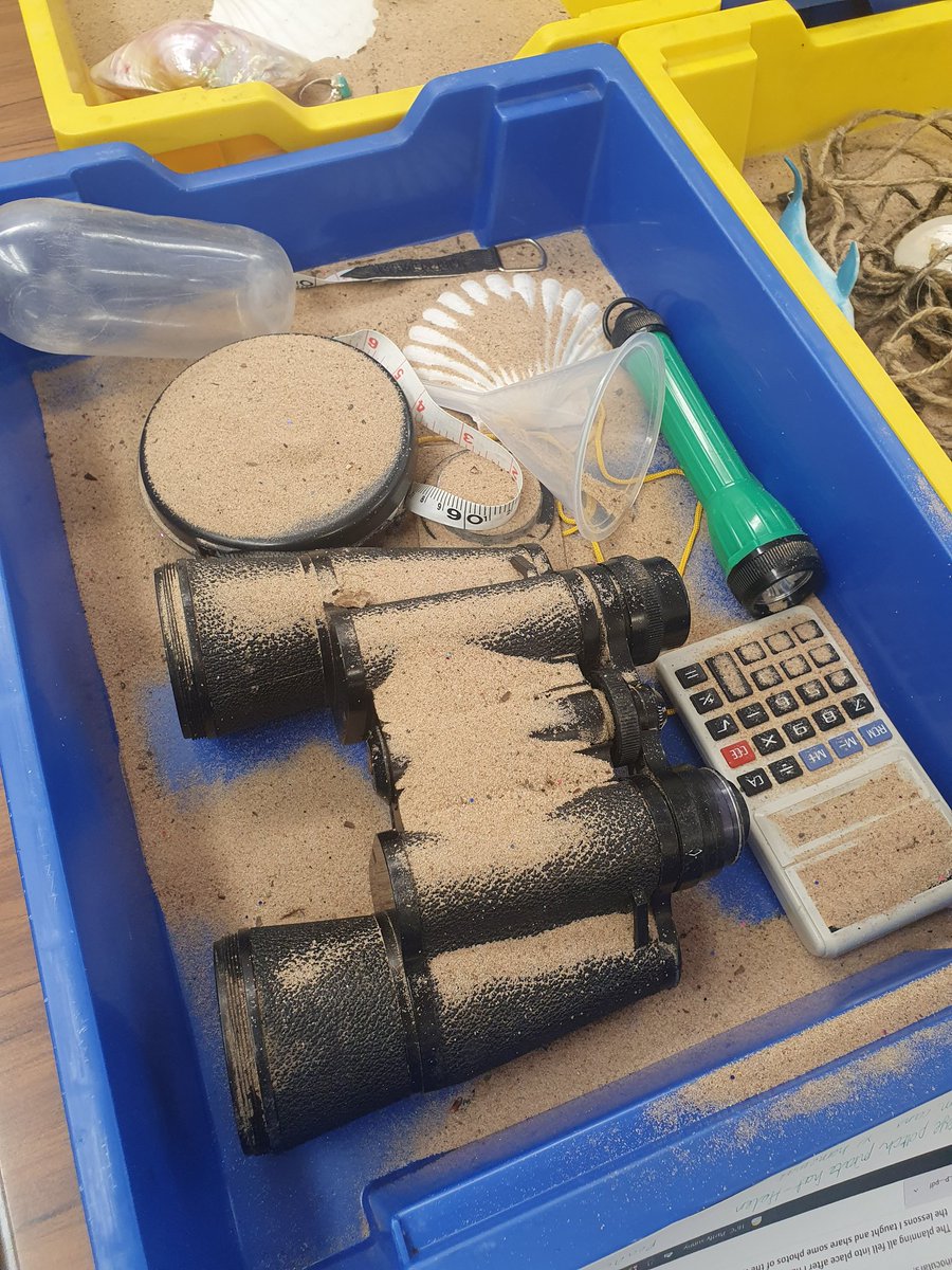 MissCTuplin's tweet photo. This week we're using Flotsam trays inspired by the picture book to create a character description. Year 3 and 4 are so excited! @RachelJeffery1 @SpilsbyPrimary @InfinityAcad #Englishhook #BlueAbyss https://t.co/cZFxLN5QwP