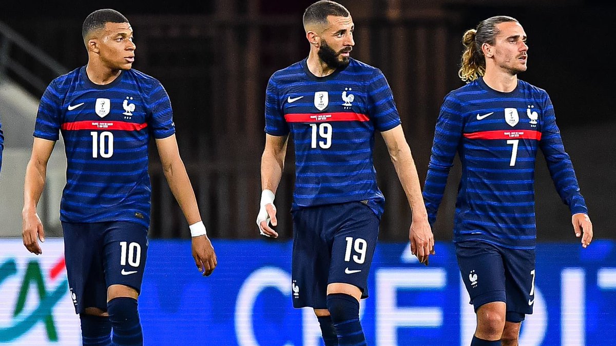 MystiqueJerseys's tweet photo. Another giveaway tonight 🎉

If any of these strikers score first tonight in 🇫🇷 v 🇨🇭 we are giving away a 🆓️ Mystique box!

https://t.co/s6kAUEURIL 

To enter:
🔄 Retweet 

#FRASUI #fra #sui https://t.co/uhS6nPuMHz