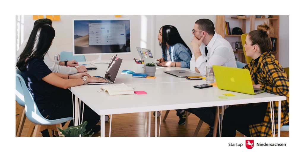 Batch 10 der <a href="/Venture_Villa/">VentureVilla</a> ist in vollem Gange! 🚀
Das 100-tägige Accelerator-Programm bietet euch und eurem #Startup im Bereich der Software- und Webtechnologie ein individuelles Coaching und Mentoring. 
Bewerbt euch jetzt bis zum 21.7.21 unter 👉 bit.ly/3A4HZqz