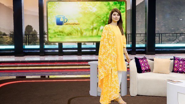 NajibaFaiz5's tweet photo. #pakhairpakhtunkhwa Monday to Friday 10am
Only on @HUMPashto1 #morningshow #humnetwork #yaonawisafar #buddieswithnajiba #beuniquebeyourself😜✌ https://t.co/3gFMp414pP