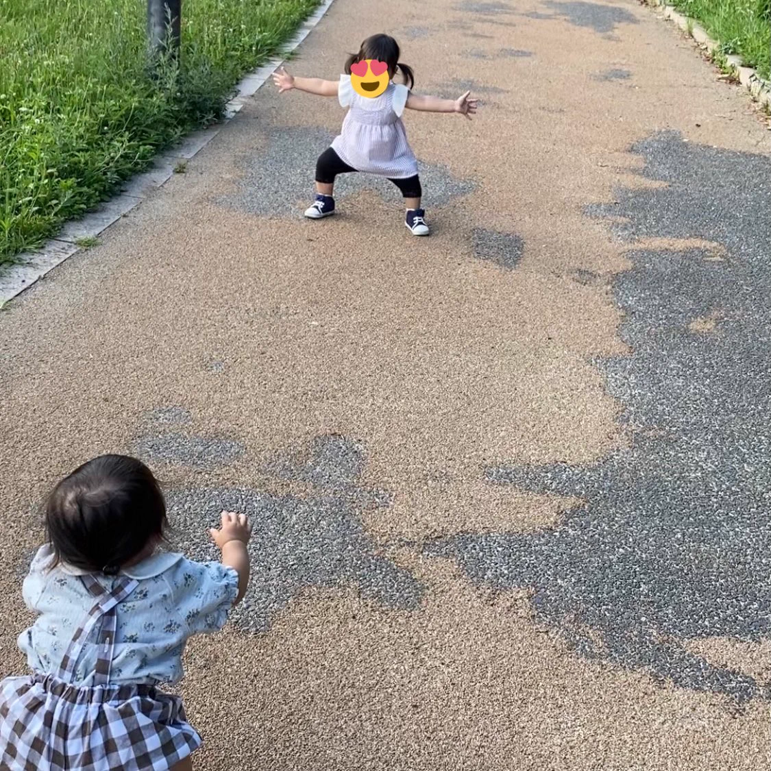 ドーンと構えすぎ！？頼りになりすぎな「おいで！」の姿勢ｗｗ