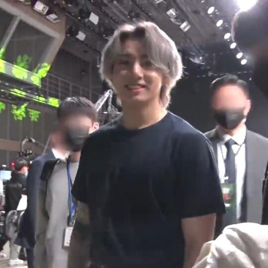jeon jungkook walks around looking like this in a daily basis