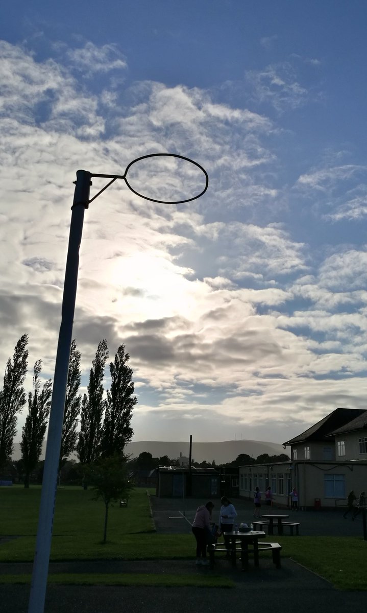 netballni's tweet image. 😍😍😍 #letsgetoutside this summer😉 go to netballni.org/netball-events…
And get involved so many levels, in so many venues starting next week, Lough Moss&amp;amp; Brook L.C bookings close on friday!!!