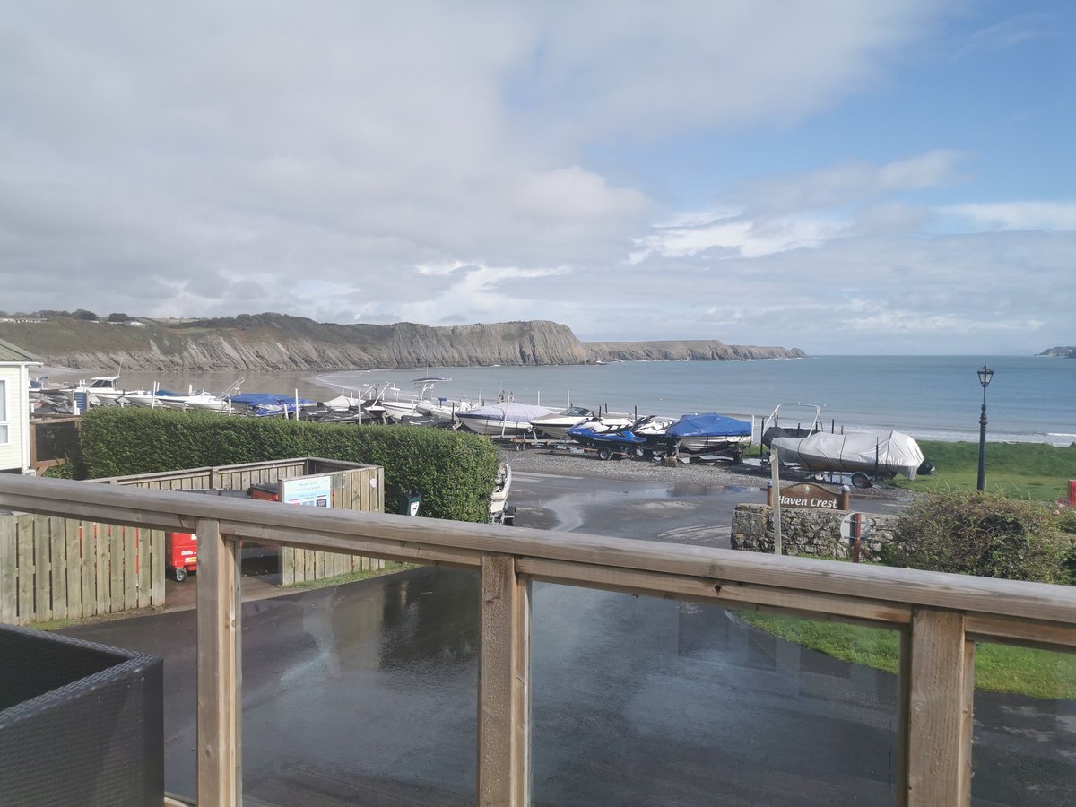 AndreaSmart93's tweet photo. Just booked my next visit to this beautiful place. Some lovely memories of the last one #Lydstep #peace #ThatView ❤️ https://t.co/RElzHEUkrf