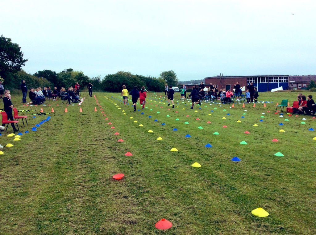 Astley_Primary's tweet image. ABSOLUTE SCENES here at Astley HQ…our wonderful parents sharing in our @astley_primary5  and @astley_primary6 Sports Day🐧 🦈 

#weareastley #weareace #aceactiveweek #thisschoolcan #wellbethereforyou 💙🎖