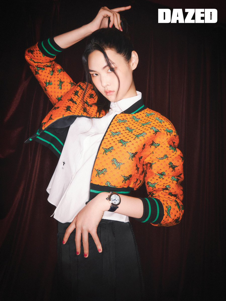 DazedKorea's tweet photo. TIME = HEART #협찬
시간은 사랑이야. 파샤 드 까르띠에 워치와 12시, 3시, 6시, 9시의 사람과 이야기.
#파샤드까르띠에 #까르띠에 #PashadeCartier #Cartier #MakeYourOwnPath #GenerationPasha
더 많은 화보와 기사는 <데이즈드> 7월호에서 만나볼 수 있습니다. https://t.co/w9f83EZkzz