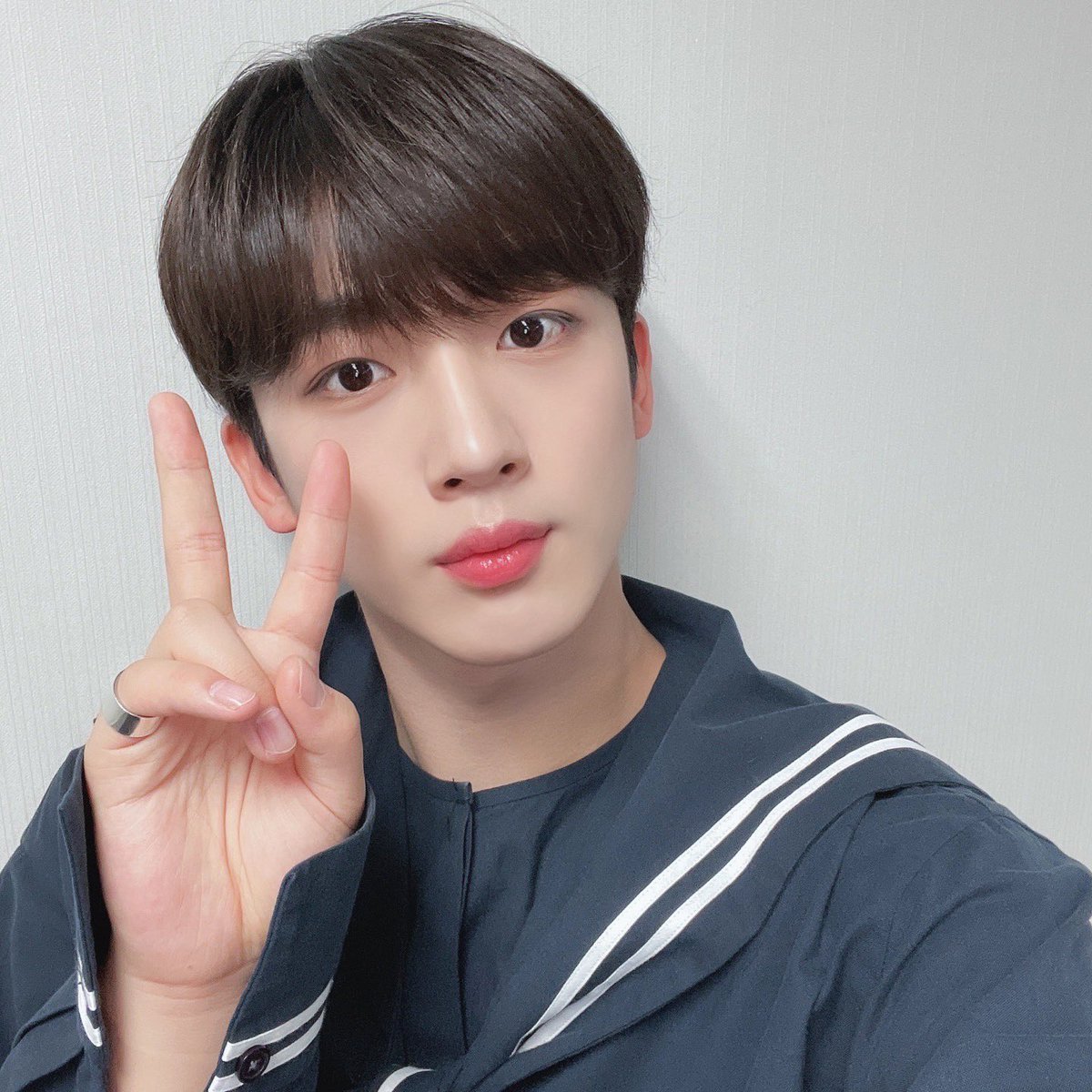WEi__Official's tweet photo. 해결되기를 바라며💚

#위아이 #WEi #IDENTITY #Action 
#김요한 #KIMYOHAN https://t.co/RCbgeP75hU