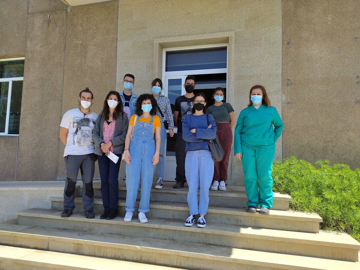 AcuaenergyEu's tweet photo. Estudiantes del Máster de Acuicultura y de Biología, visitaron las instalaciones del Clúster de Acuicultura. Una de las actividades programadas fue dar a conocer las líneas de investigación y los proyectos en desarrollo que se están llevando a cabo como el proyecto Acuaenergy. https://t.co/MpDZldMgsV