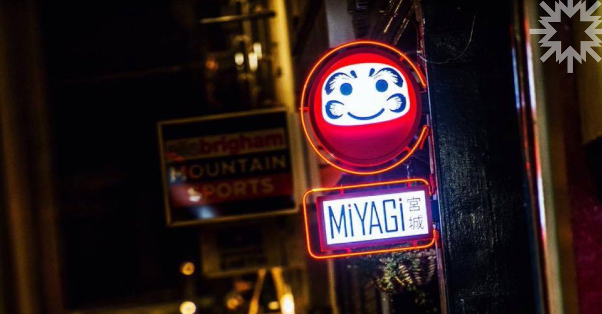ASTRASIGNS's tweet photo. ⚡️ one of our best neon installs ever! ⚡️
Neon installed on top of digital prints and fitted to the ceiling over at the former Miyagi Liverpool
#neon #neonsign #neonsignage #signageinstall #digitalprintedgraphics #digitalprints #signinstallation https://t.co/kICZuZv3pF