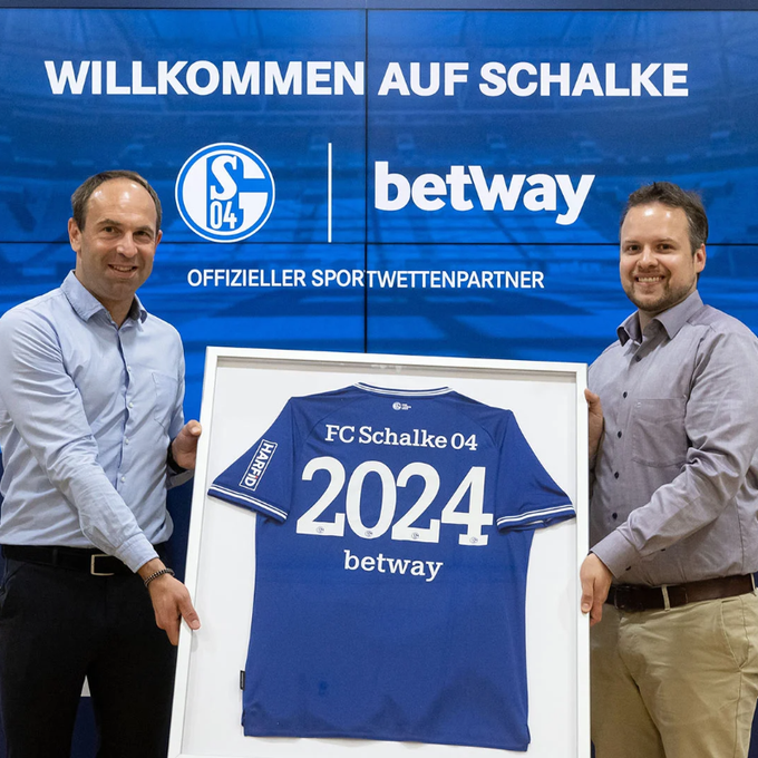 Fcシャルケ04 S04 Jp Twitter