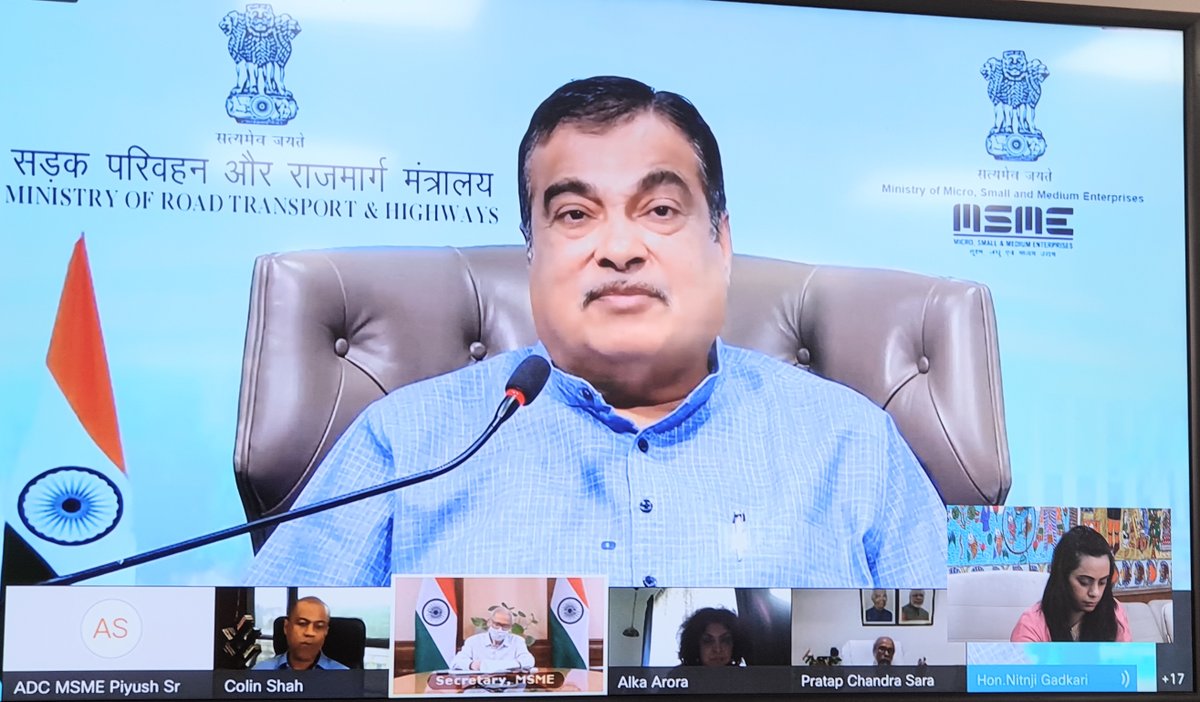 On the occasion of #MSMEDay2021 Hon'ble Union Minister launched the integrated services of Udyam Registration Portal with Common Service Centre (CSC) Portal to increase penetration of benefits of various Govt. schemes amongst MSMEs. #MSMEDay #MSMEs