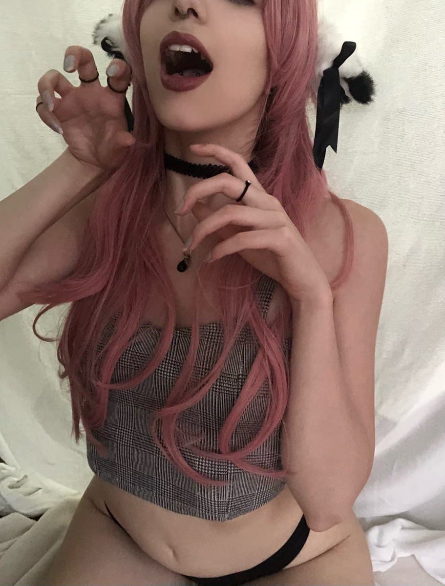 kkinkitty's tweet photo. Wanna see this little kkitty drool all over herself? 🤤

My new DROOLING KKITTY set is out NOW ❣️

For all the tongueplay lovers, this is the right place for you ;)

🐾 https://t.co/kbWtMee1p0 🐾

#catgirls #lips #tongue #piercings #pierced #redhair #tonguepiercing #goth #alt https://t.co/OLMrODFtdi