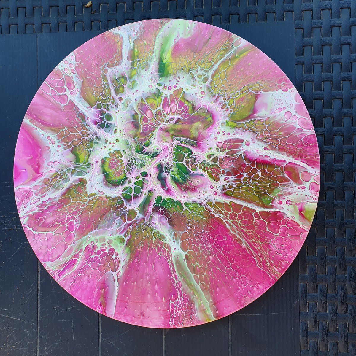 lisasartdesigns's tweet photo. Yippee, @wimbledon has started, painting and watching tennis, two of my favourite things, who is going to win the men's singles this year xxx
all available in my etsy Shop - https://t.co/PGqTCePR05 https://t.co/nRShiUhIiE